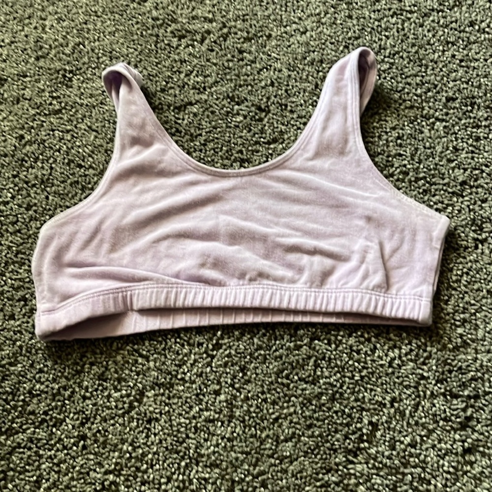sports bra